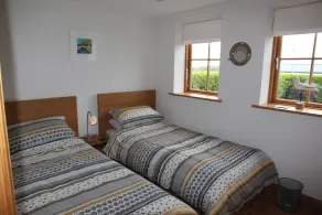 Stunning spacious house incredible views to estuary sleeps 6 pet, near St Mawes - Image 5