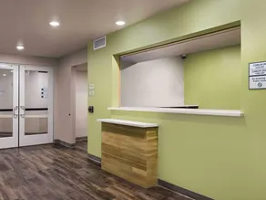 WoodSpring Suites Woodbridge Menlo Park Area - Image 4