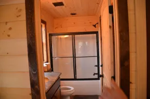 Riverfront cabin on the Toccoa River w/hot tub  NO HIDDEN FEES - Image 5