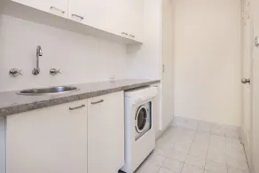 Petit bijou : lits confortables, wifi, animaux acceptés, à pied de la plage ! - Image 3