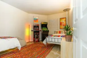 Secluded backyard Oasis w near SeaWorld, Lackland - Image 4