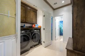 LUXURY CLEAN in Fair Park nr Deep Ellum/Conv Ctr /Bishop Arts/Uptown/Dos Equis - Image 2