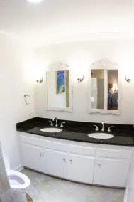 Trendy 3 Soveværelse 2 Badeværelse I Historic Village - gå til alt - Image 2