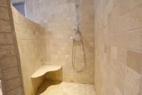 Sehr angenehme FERIENWOHNUNG ZU FUSS VON LUBERON - 8 Personen - Image 3