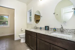 Beautiful Lake Michigan view + Private beach - Image 3