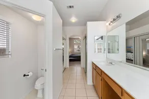3 Bedroom House Bordering Temecula - Image 3