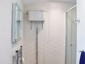 2 bedroom accommodation in Lovington, near Somerton - Image 3