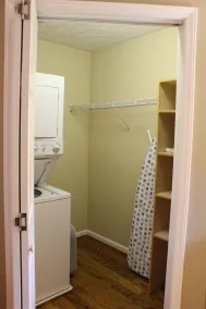 Juni's Place In The Country - Image 2