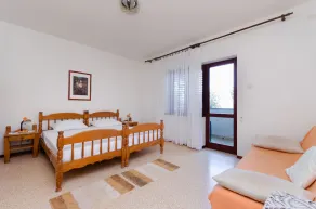 Apartments Zorka (81561-A2) - Rab - island Rab - Image 3