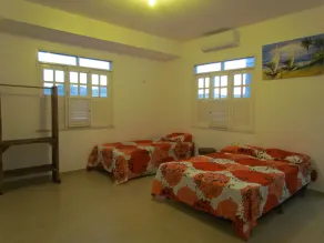 TRIPLEX MANSION 10 SUITES 55 BEDS NEXT TO BEACH PARK - Image 3