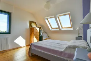 Recently refurbished villa with sea views, closed garden and 80 m from beach. - Image 5