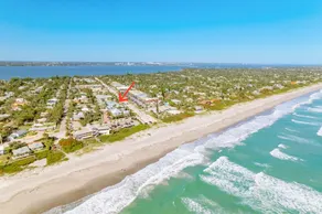 Beautiful downtown Melbourne Beach renovated apartment one block from the beach! - Image 4