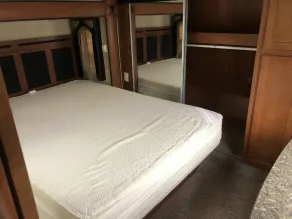 RV on a Private Lake - Image 3