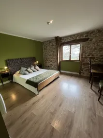 Beautiful converted barn in open countryside - Image 5