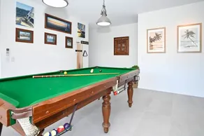 Stylish Beach Side Gem - pool, beach ZG7 - Image 3