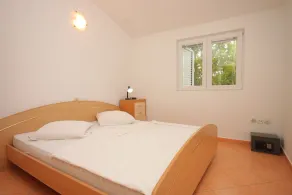 Apartamento de una habitación con una terraza Preko, Ugljan (A-8232-b) - Image 5
