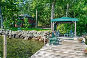 Lake Winnipesaukee Waterfront Rental Wolfeboro NH Dock Sleeps 13 - Image 5