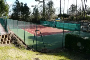 Casa indipendente con piscina, club per bambini nel condominio - Image 3