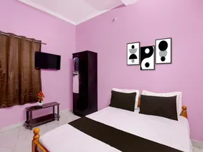 Deluxe S K Vinoth Mahal - Image 2