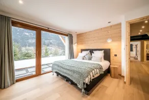 Arande-Modern chalet with hot tub in Saint-Gervais - Image 3