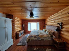 Exceptional Log home on Lake Superior - Near Houghton and Hancock MI - Image 4