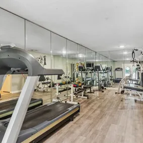 Spacious quiet all ground floor gated condo. Large pool / tennis pickle ball - Image 5