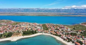 Apartment Lalić A3 for up to 5 guests on the Island Vir - Image 4