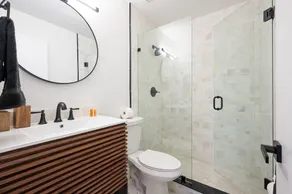 🏖️4 BR Canal Front Oasis- 1.5 Miles to Downtown! - Image 3