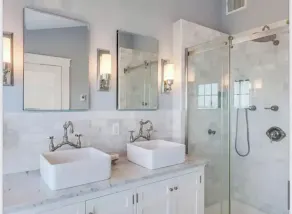 Luxury Beachfront Cottage - Image 3