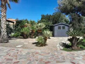 Cosy and comfortable villa in a quiet garden 15\" from the beach  - Image 5