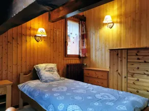 Chalet*** south facing, village view and 400 sq. m garden - Image 5