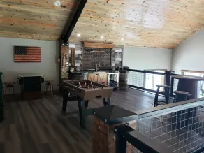 Beautiful and spacious  home on a private 15 ac. lake in East Texas - Image 2