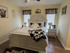 Farmhouse-ish Cajun Cottage - Image 4