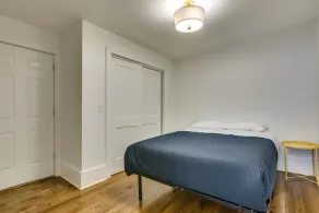 Old Town Chicago at it's finest! Pet Friendly & Recently Renovated Top-Floor Condo Has Everything Yo - Image 5