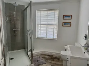 Cosy apartment near the beach in Deal - Image 2