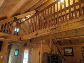 Getaway Lodge with HOT TUB - Image 2