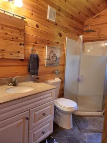 The cozy cabin… 12 minutes to Grand Beach! - Image 3