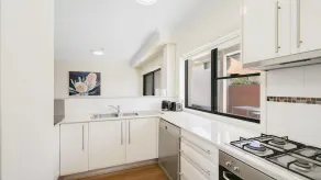 HAVENVIEW TERRACES #2 | Close to beach, shops and cafes | Accom Property - Image 5