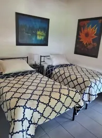 Move-in ready lakeside retreat - Image 4
