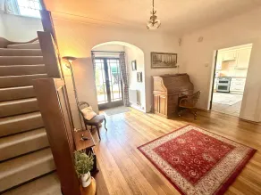 Private Lincoln Retreat - 4 Bedroom House - Image 2