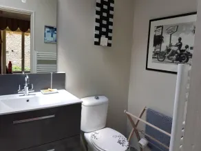 Un, granero con clase, moderno renovado en un antiguo pueblo francés - Image 4