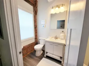 Stay Lincoln Park 3 | Craft District Condo - Image 4