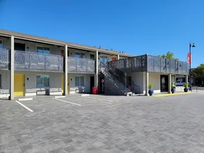 Close to De Saisset Museum! 3 Modern Units, FREE Parking Onsite! - Image 2