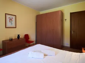 Smuk lejlighed for 4 personer med WIFI, pool, TV, terrasse og kæledyr tilladt - Image 5