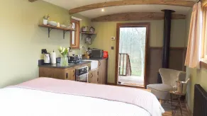 Bertha - sleeps 2 guests  in 1 bedroom - Image 5