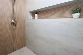 Totally Renovated Near Beach - Image 3
