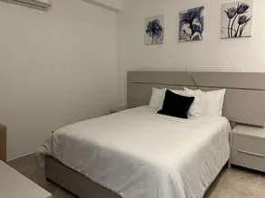 House 5 mins from Monument with free parking - Image 4