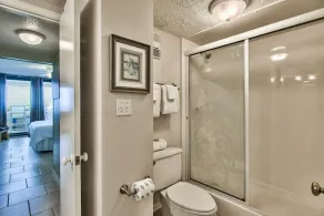 Spacious three-bedroom unit! One free beach chair set up daily. - Image 3