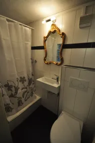 Spacieux, lumineux avec vue imprenable.  Pour 4 personnes.   Parfait pour une escapade. - Image 2