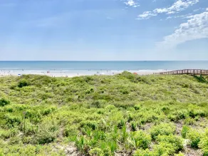 215 Beachers Lodge Direct Ocean Front Crescent Beach One Bedroom Condo - Image 5